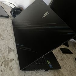 Gaming Laptop Acer Nitro V 4050 I-7 13th Gen 16 Gbs Ram