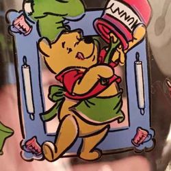 ANCHOR HOCKING Pooh Disney Vintage Glass Mug Footed Pedestal Coffee Cup Whats Cooking
