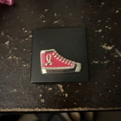 AVON Breast Cancer Sneaker Pin
