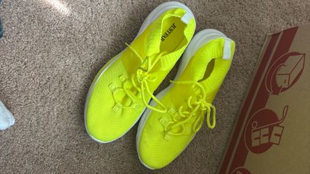 Running shoe