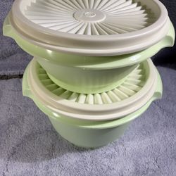 Vintage Tupperware Servalier 