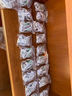 Idea USA Earbuds, Brand New 20 Piece