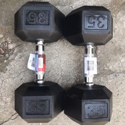 Brand New Pair Of 35 Rubber Hex Dumbbells