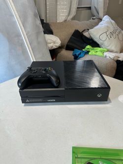Microsoft Xbox One Console with Controller