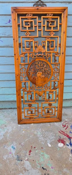 Vintage Chinese Style Hand-Carved Wood Wall Panel / Decorative Lattice Screen