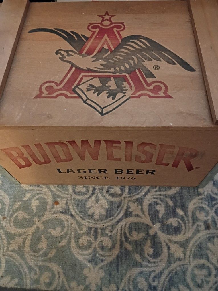 Antique Budweiser Lager Crate. Good For Man Cave