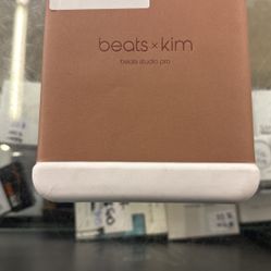 Beats studio pro- Beats x Kim