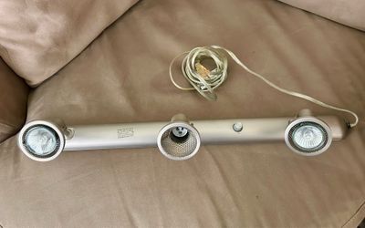 $15 track lighting