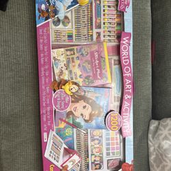 Disney Princess World of Art & Activity Set