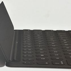 Apple iPad Smart Keyboard Model A1829 For 10.5” Pro Air 3