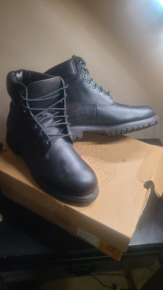 TIMBERLAND BOOTS