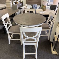 Dining table with 4 stools
