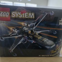 LEGO X-wing (7140)