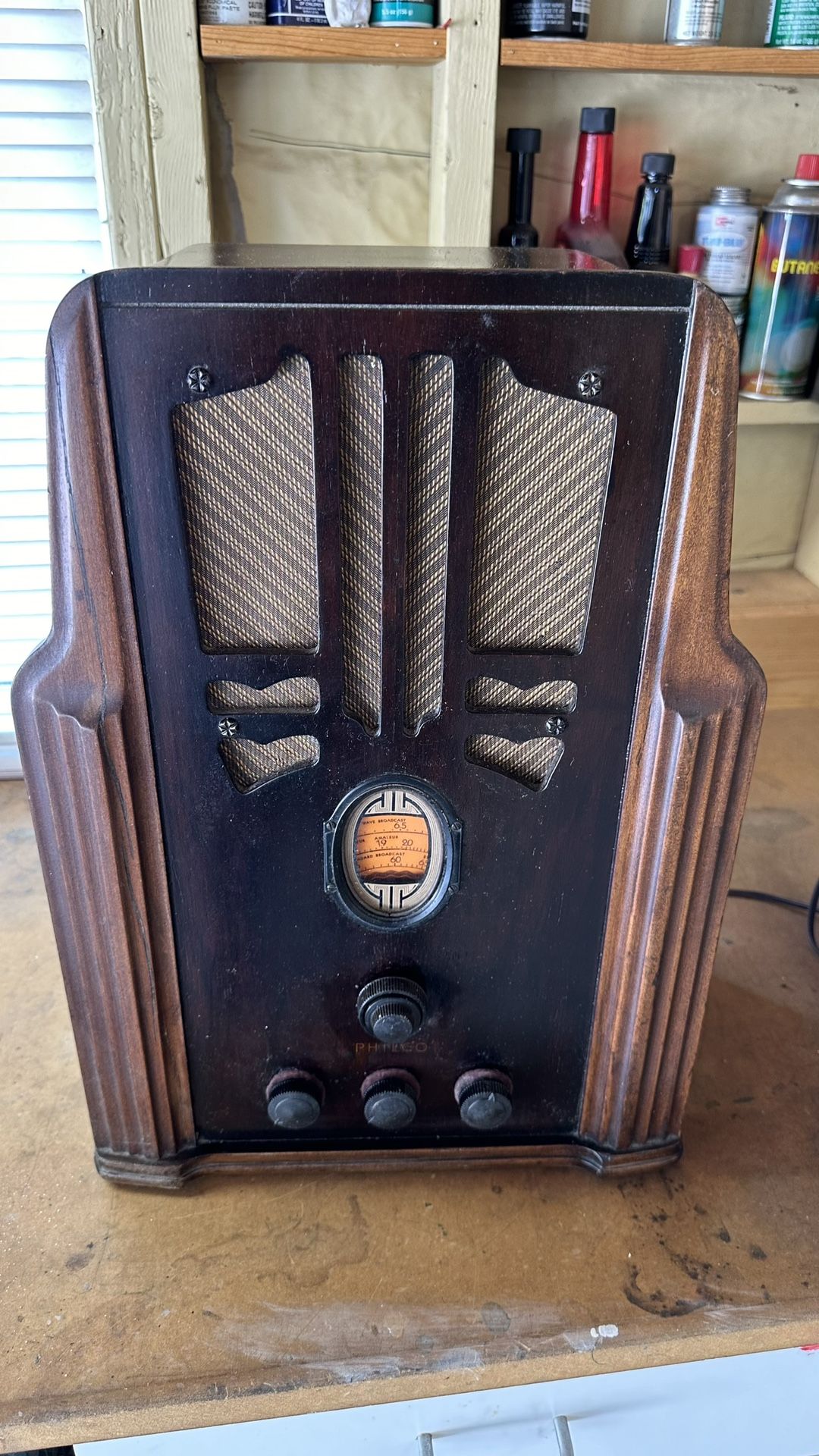 Antique Working Radio And Project