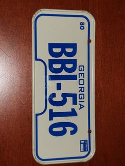 Vintage 1980 Mini Automobile Tin License Georgia Souvenir Plate BBI-516