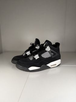 Nike Air Jordan & Nike Dunk Low Collection