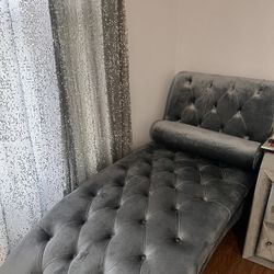 Chaise Chair 