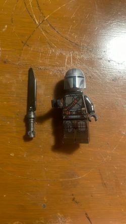 Lego Mandalorian mini figure