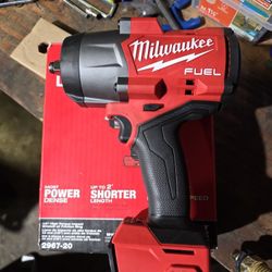 Milwaukee Electric - M18 Fuel 1/2 HIGH Torque Impact Wrench W/FRICTI