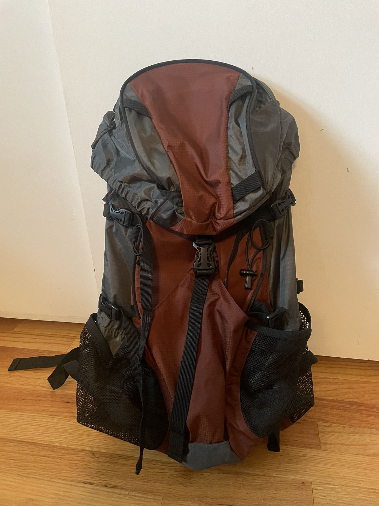 Field & Stream 1871 Mountain Scout Outdoor Hiking Internal Frame Backpack 45L