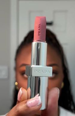 Lipstick b101 tiepolo shade new authentic in box