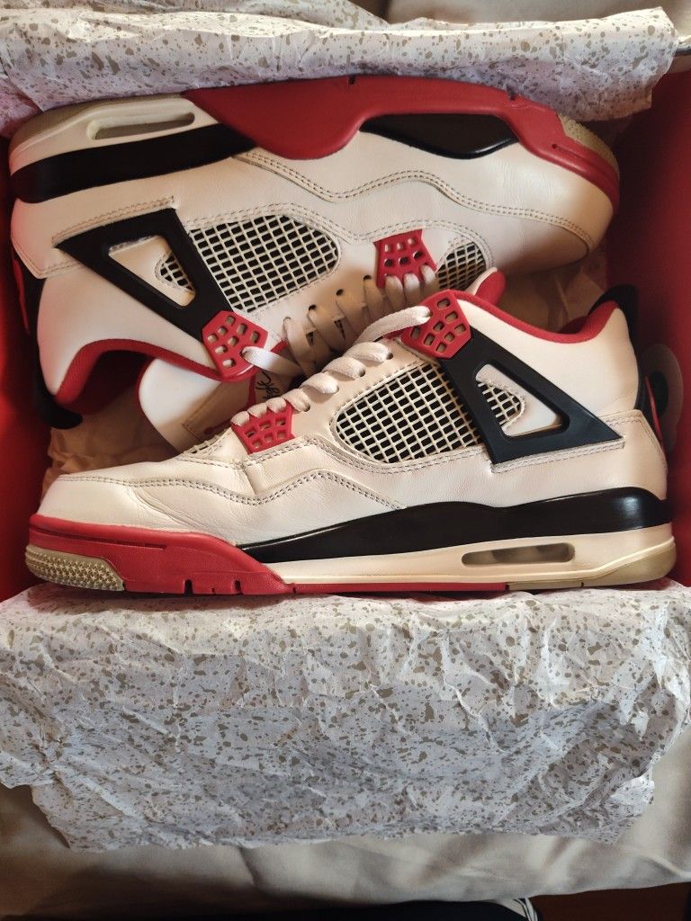 Jordan 4 Retro Fire Red