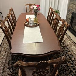 Dining Table & Chairs for Sale!