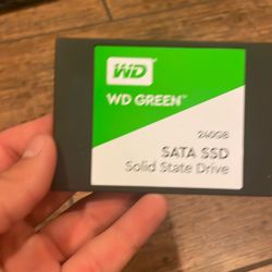 WD Green 240GB SSD SATA 2.5” – Fast Storage Upgrade