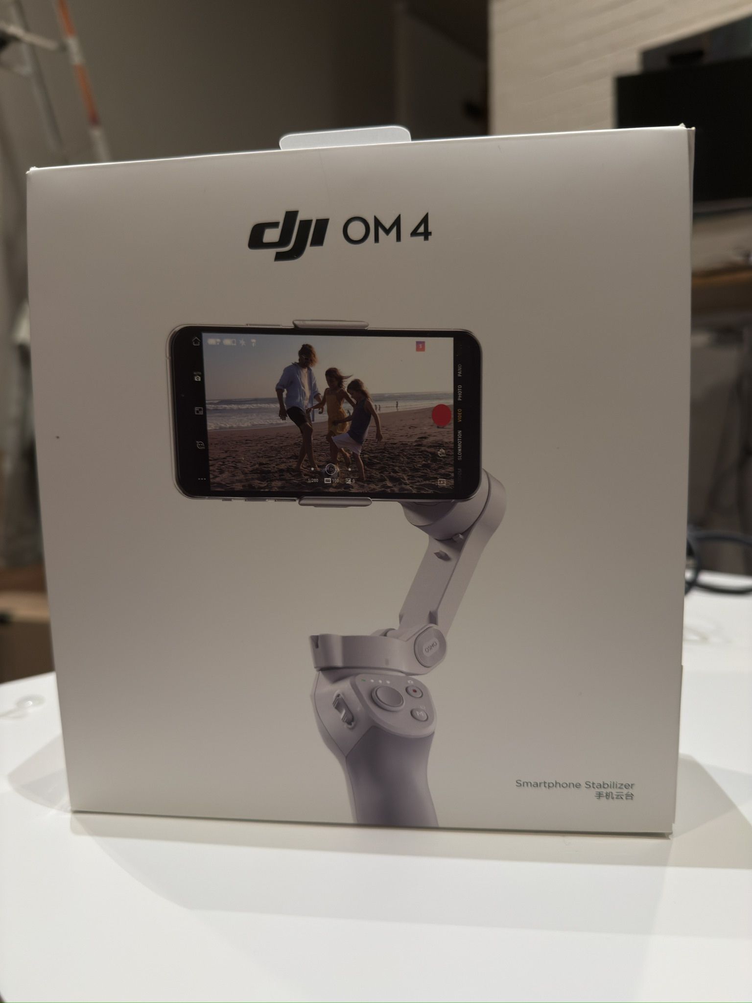 DJI OM 4 Smartphone Gimbal Stabilizer