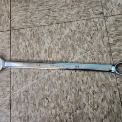 Llave De 24 In Pittsburgh