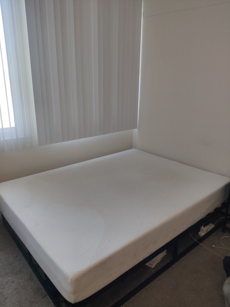 Queen Bed + Frame 