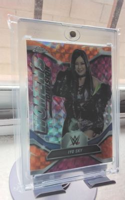 2026 Topps Chrome Iyo Sky Women’s Division Orange Geometric 22/25 WWE nm pack fresh