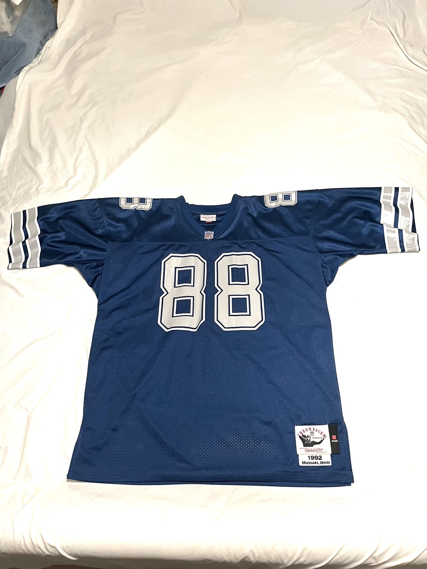 Mint Condition Never Worn 1980s (Mitchell & Ness) Dallas Cowboys #88 Michael Irving Football Jersey. Size Extra Large. Retails $250.