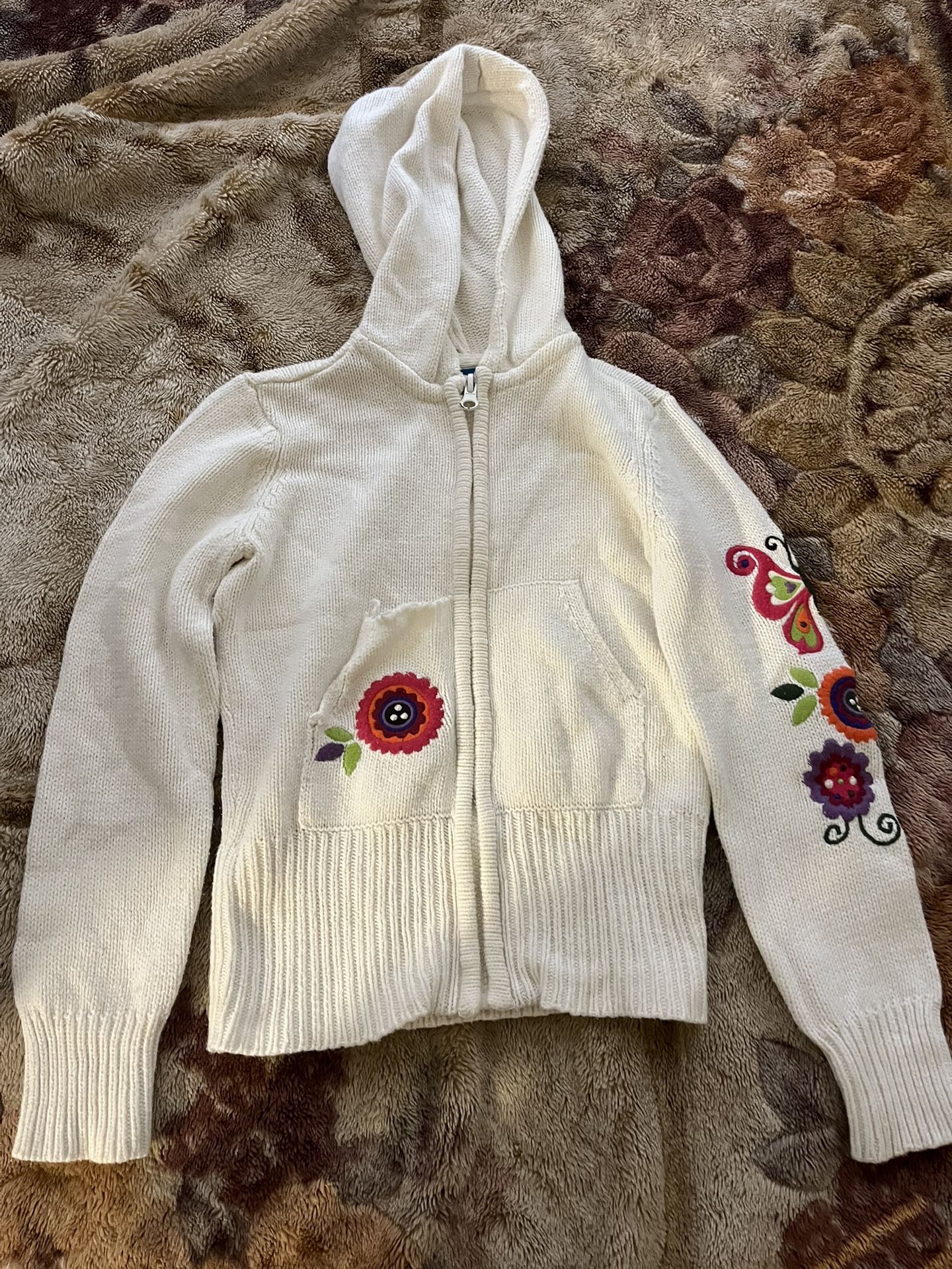 White Sweater Kids