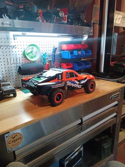 Traxxas Slash 4x4 Brushless