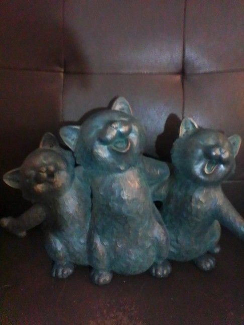 Singing Cats Statue Outdoor Decor