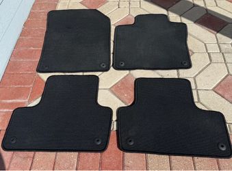 Set Of 4 Volvo Textile Floor Mats, Charcoal