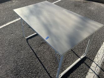 Drafting Table/Drawing desk