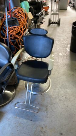 Older Salon chair