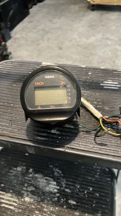 Yamaha tachometer