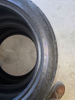 255/40zr19 Brand new!!!