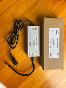 AC 100/240v to DC 12v Converter / Transformer