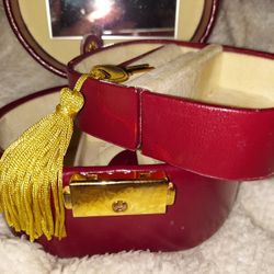 $ALE!  Adorable Vintage WOLF collectible Jewelry Case / Travel Case
