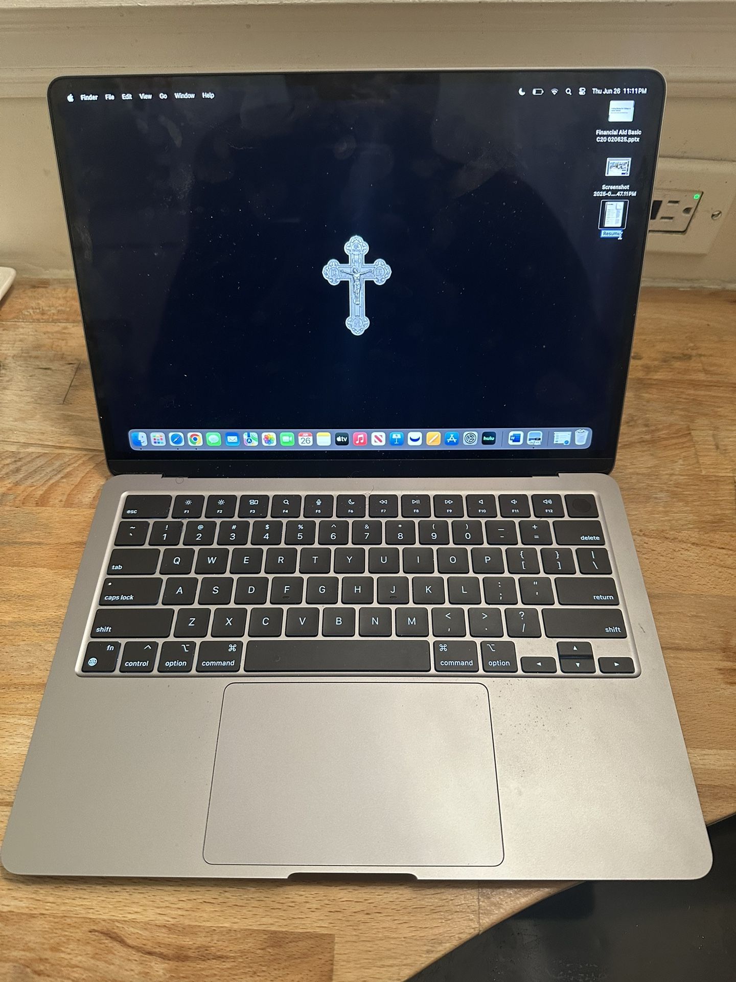 MacBook Air M2 With Case