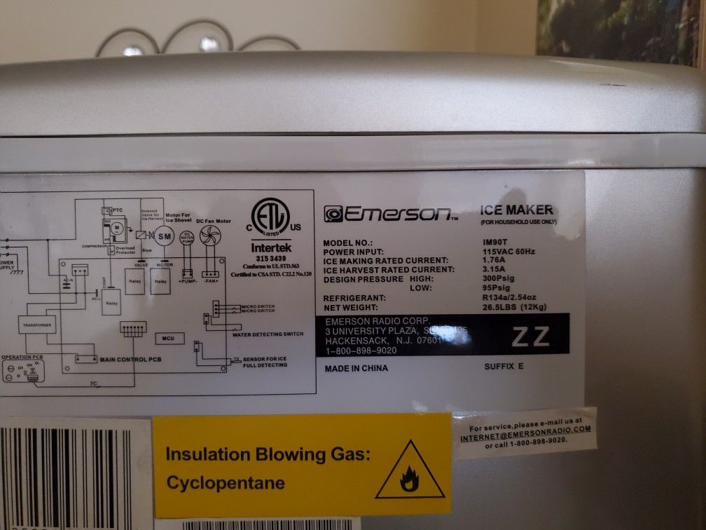 Emerson Ice Maker for Sale in El Mirage, AZ OfferUp