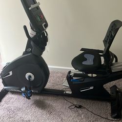 Nautilus R618 Exercise Bicycle