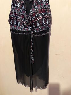 Sleeveless bathing suit coverup layer