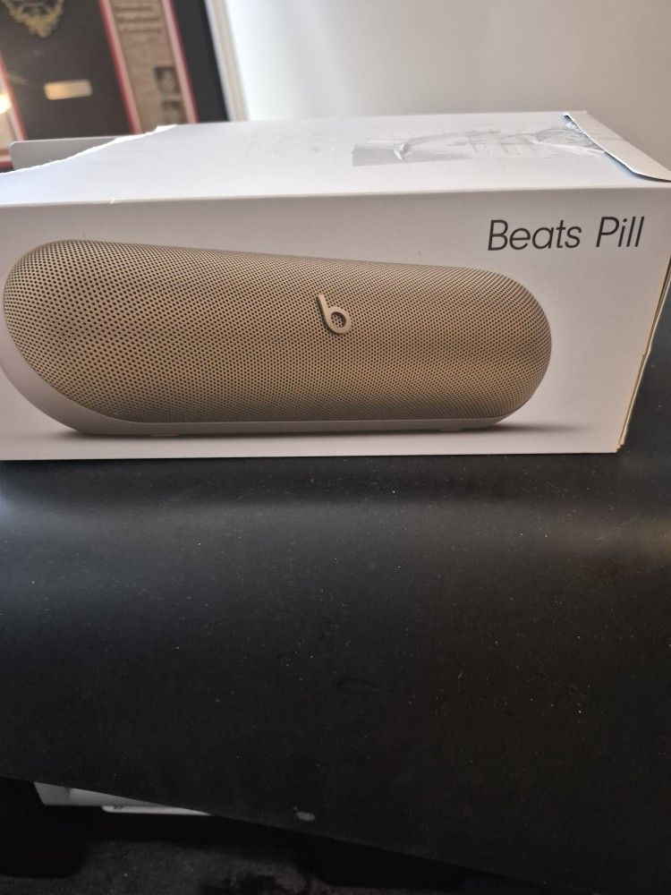 Beats Pill