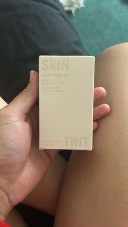 Kylie Cosmetics Skin Tint