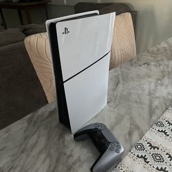 PS5 Digital Slim